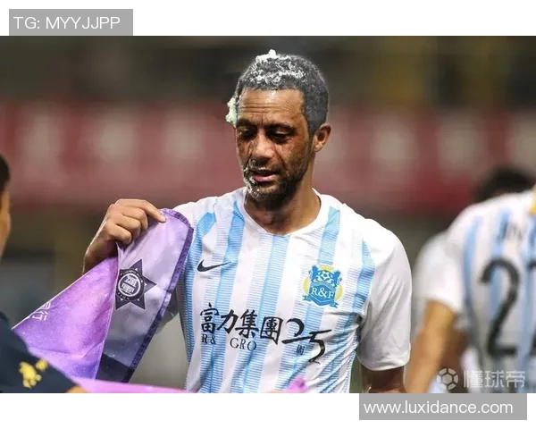 足球明星们的发量揭秘他们的稀疏头发是否影响了球场表现 足球明星们的发量揭秘他们的稀疏头发是否影响了球场表现