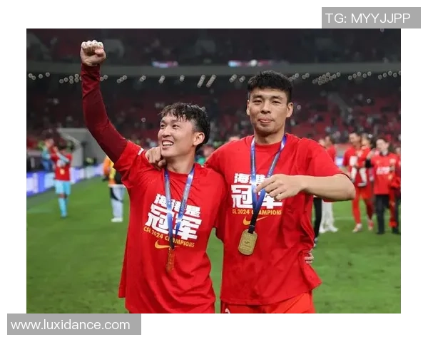 足球明星的坏毛病揭秘如何影响他们的职业生涯与个人形象