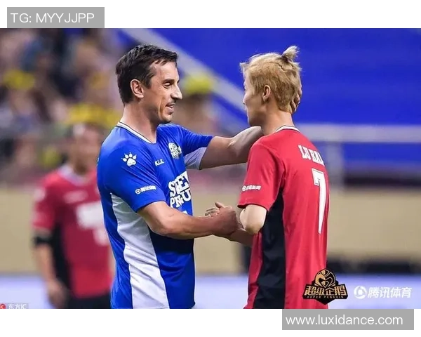 足球明星携手综艺节目展现魅力与才华引发观众热潮 足球明星携手综艺节目展现魅力与才华引发观众热潮