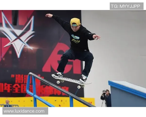 滑板专题：聚焦南京滑板队的速度